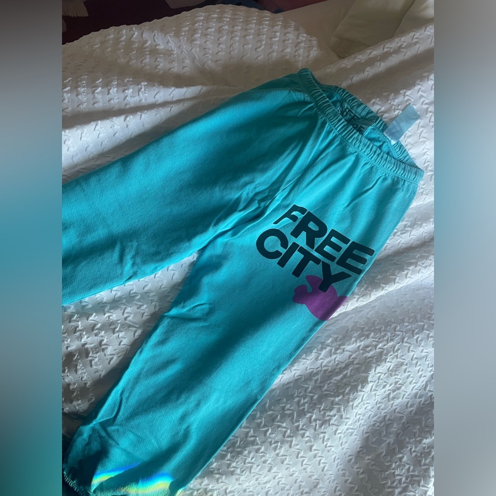 Free City Sweatpants - Turqoise Blue